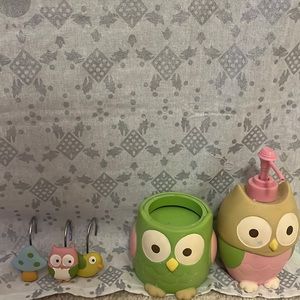 Kids bathroom set